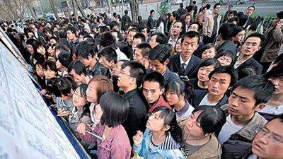 三句话拐走大学生？税后8k+双休，职场真相令人深思