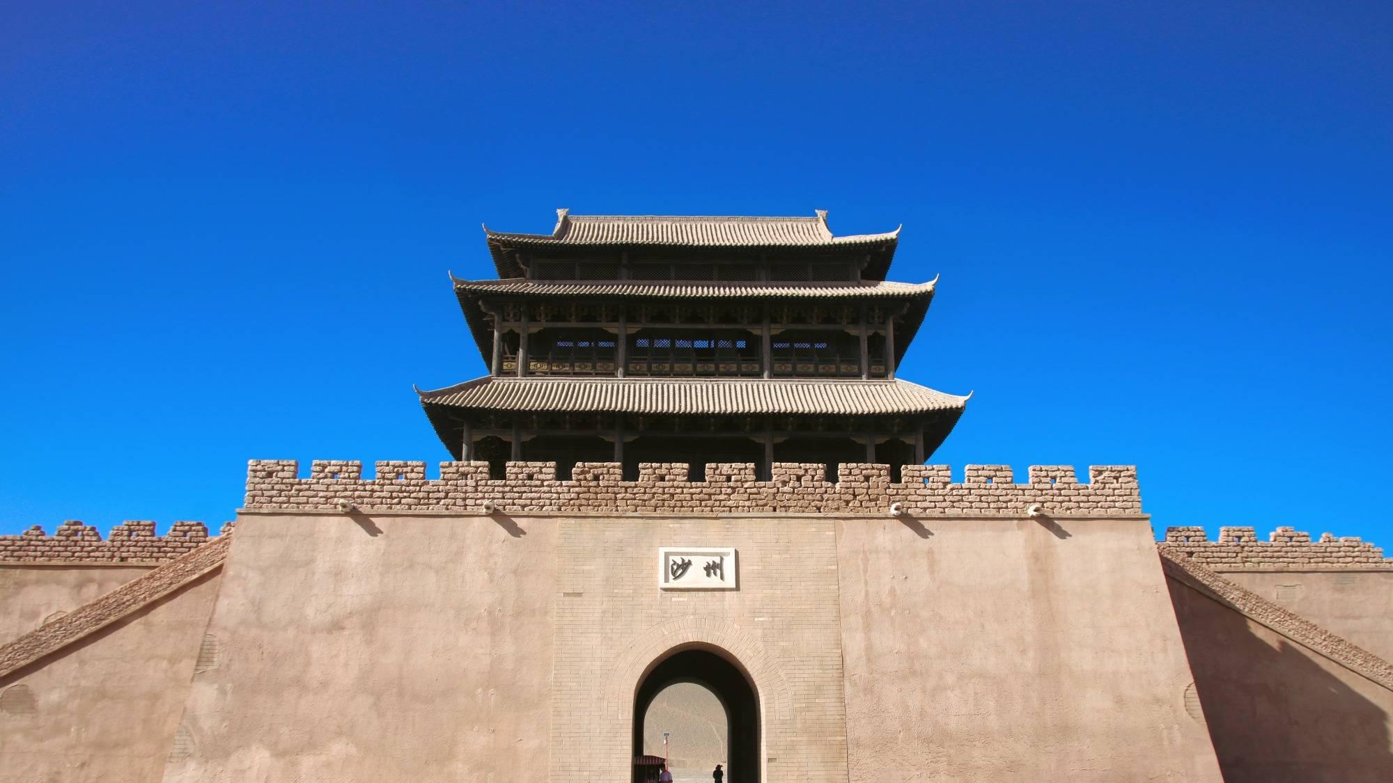 敦煌丝路遗产城，戈壁滩上的影视基地，是旅游打卡的好去处