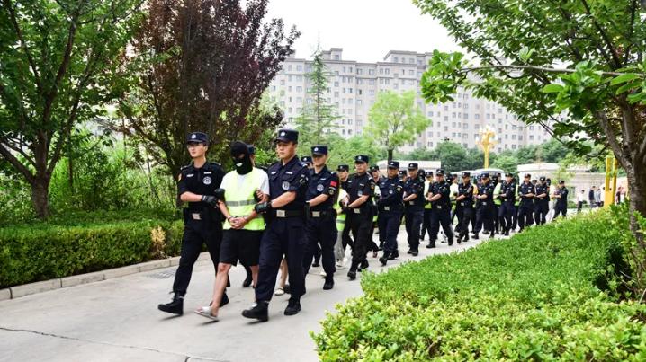 抓获犯罪嫌疑人25名 网警斩断侵犯公民个人信息黑色产业链