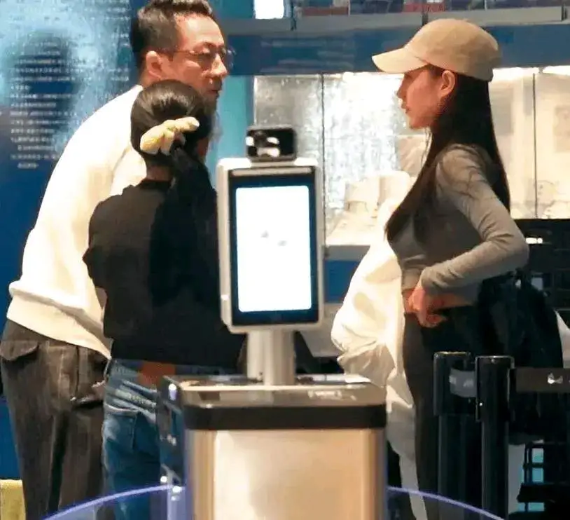 大S离世第33天，具俊晔和汪小菲的状态完全反了过来，一个情绪价值拉满一个负责养家糊口