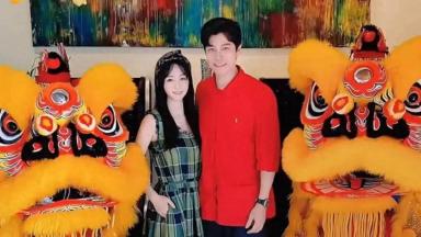 陈乔恩带老公回台，高颜值夫妻让同龄好友自愧不如！