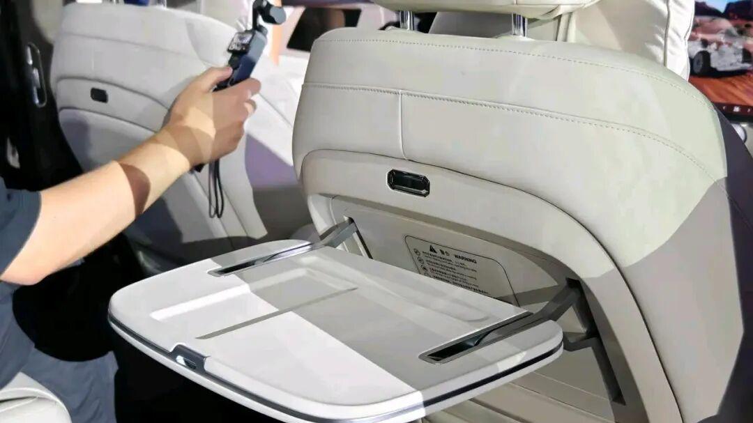 腾势N8L，能否像方程豹钛7一样拯救腾势品牌的销量吗？