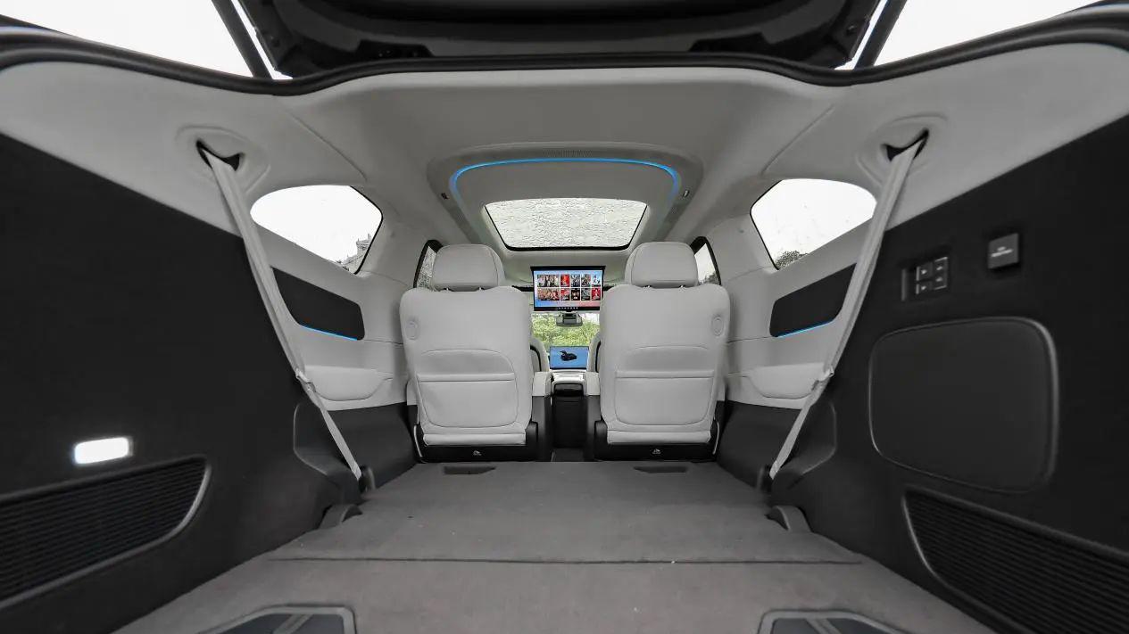 小鹏X9革新登场：100%家庭舒适体验，引领电动MPV市场新风尚