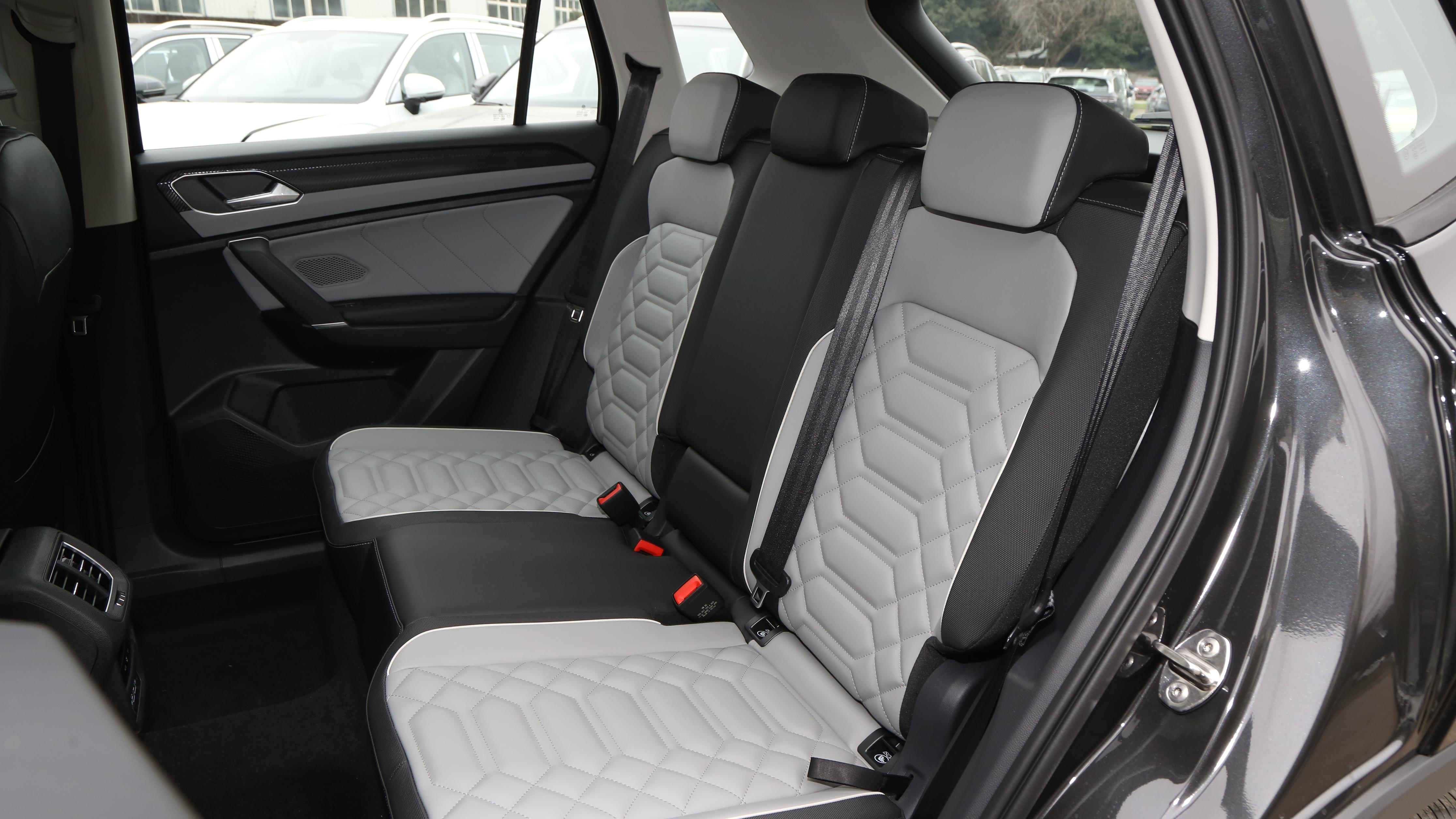 1.5T拉中型SUV不够劲？7DCT+油耗 6.7L，全新探岳众享款给你答案