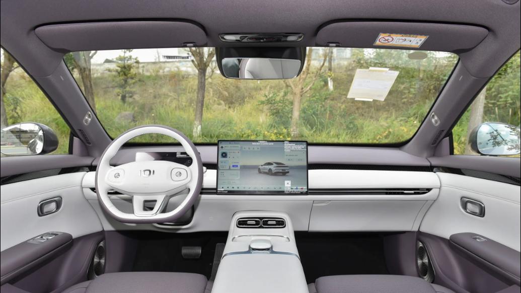 探店长安启源A06，售10.99万起，纯电与增程双选，是否值得入手？