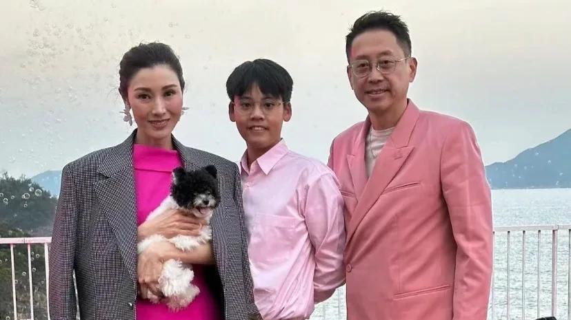 李嘉欣不上镜还能美成这样 不敢想象真人有多美 怪不得大家都喜欢