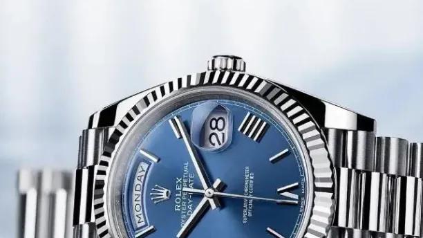 机械表大师：月薪五千VS年薪百万：你的身份该配什么表？