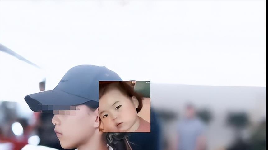黄磊机场偶遇洪晃，小儿子长得太帅，黄多多为何缺席？