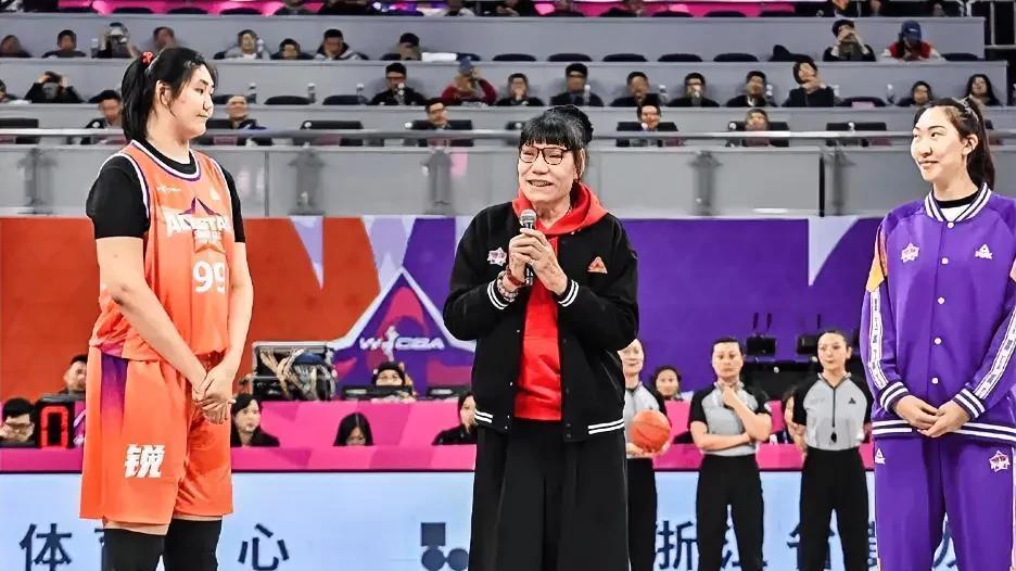 4月15日李月汝赴西雅图风暴队报到，能否进入12人大名单？张子宇最新消息！