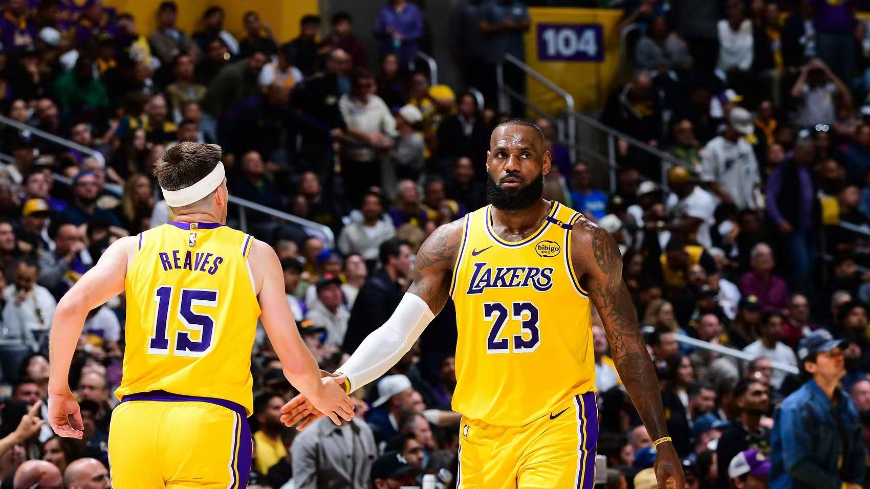 三分绝杀！湖人险胜猛龙，这一战要承认三个事实：詹姆斯纪录断了