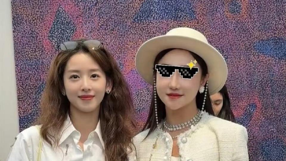 章泽天烫头了，网友：这波操作太“上头”！​