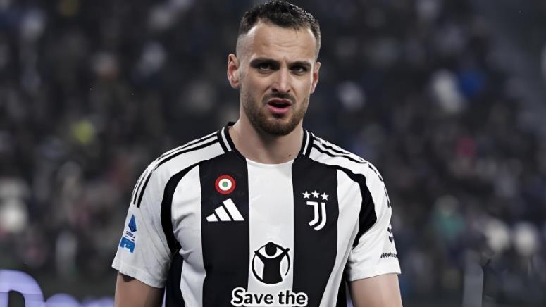 刘若钒本轮在上港表现不俗，为何仅踢半场就被换下，原因引发热议