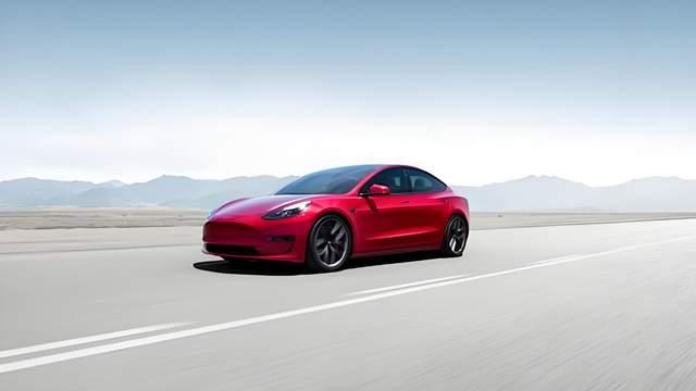 为什么每年开车里程不超2万公里的车主，最好不要买电车？