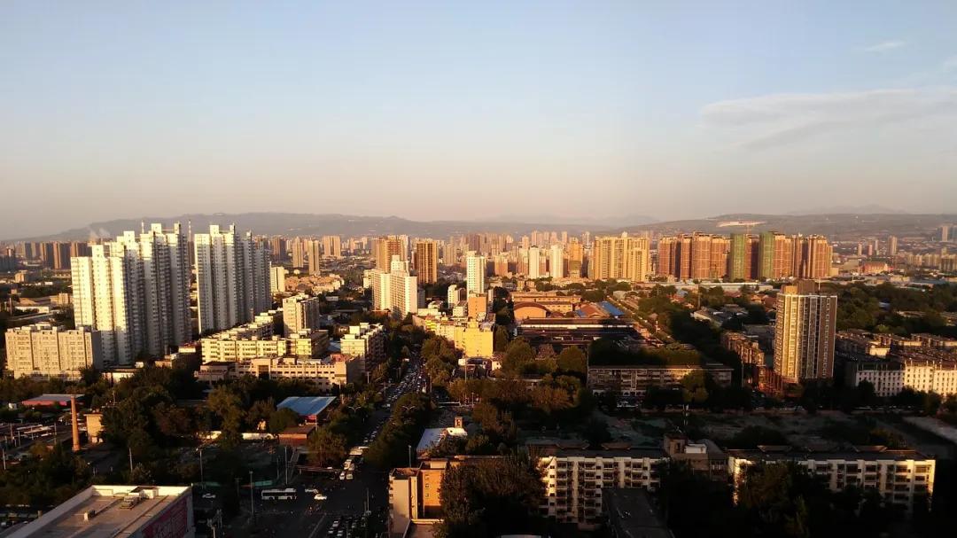 风向有变，国家要对小城市「动刀」了