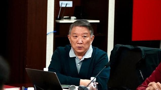 宫鲁鸣重返女篮主帅引热议！记者：对于再次执教表达了强烈的意愿