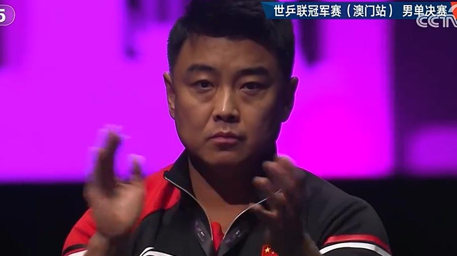王楚钦4-0横扫雨果夺冠！赛后的发言更是伟大，5个字给王皓正名！