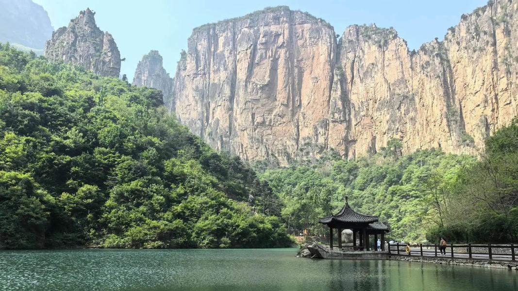 山西通天峡大峡谷旅游全攻略：探秘"太行第一奇峡"的山水秘境
