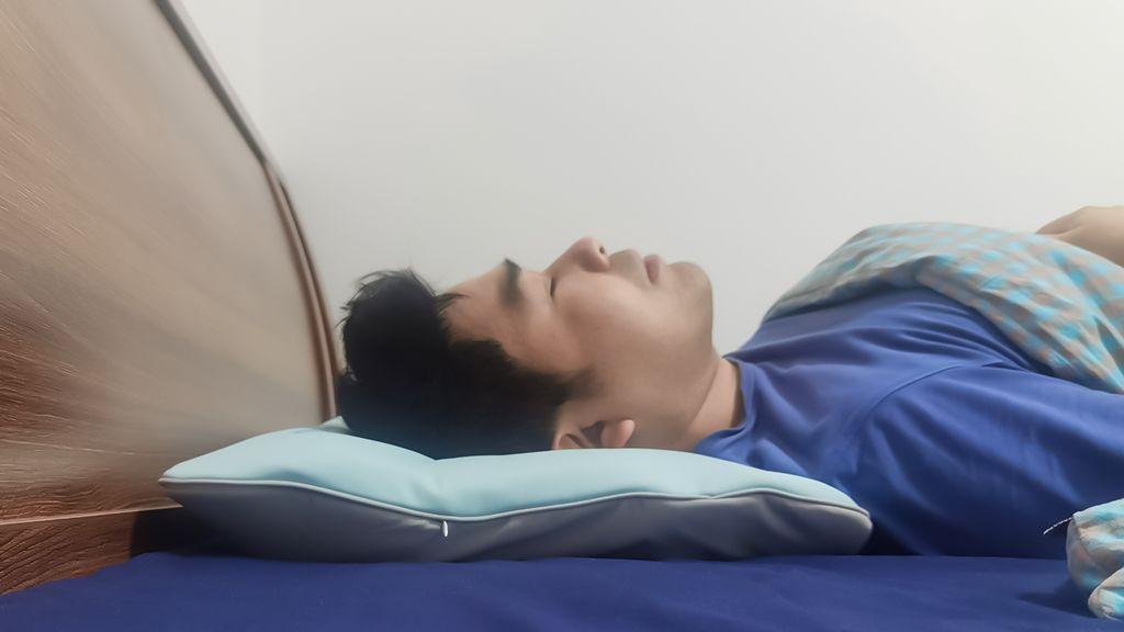零重力+清凉双引擎，让睡眠更舒服——添眠水气浮力枕