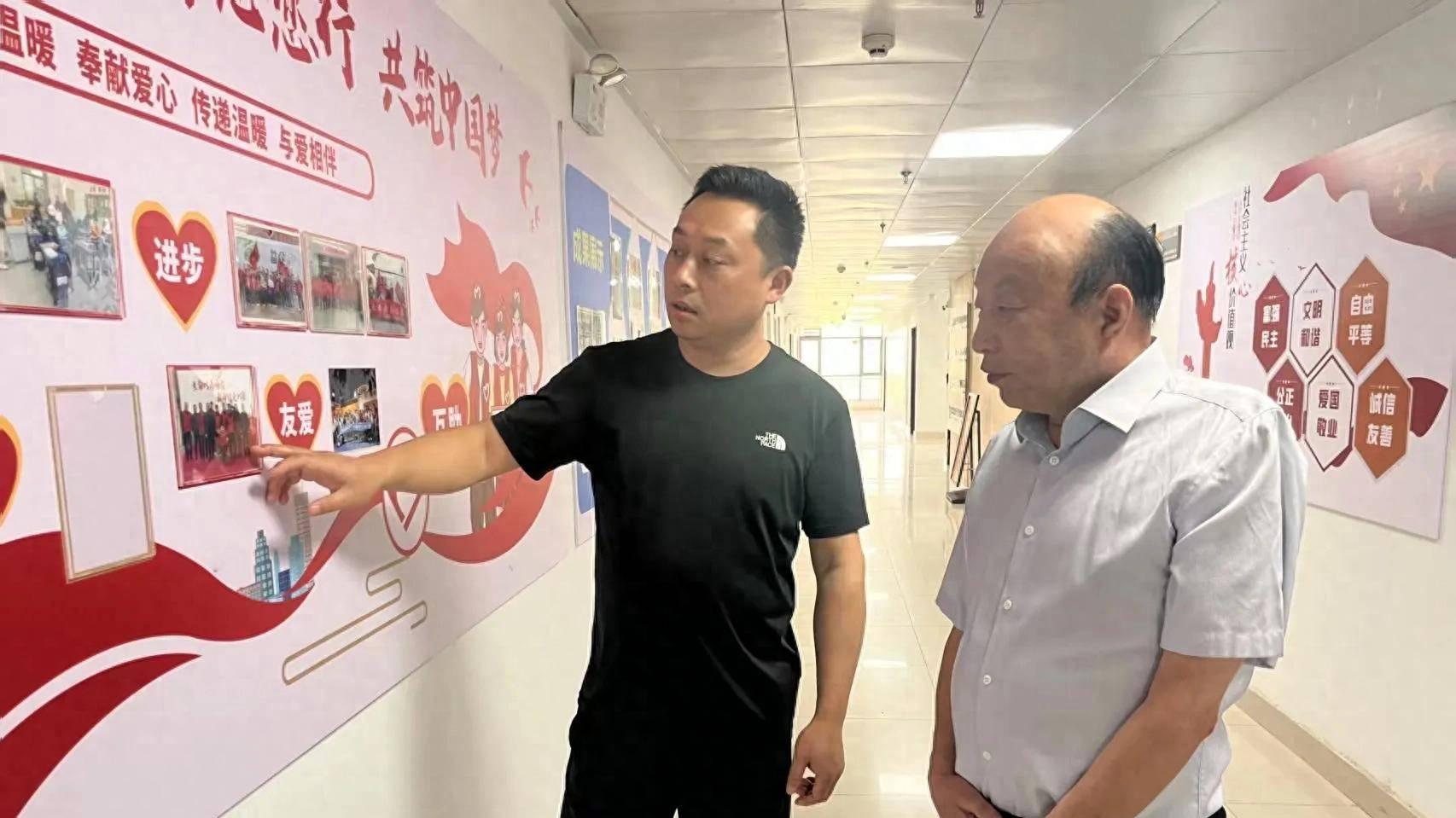 蘑菇大王丁伦保受邀到合肥市瑶海区安徽德远助残服务中心交流