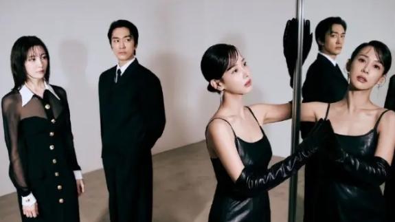 最新资源！《隐藏的面孔》在线免费观看高分惊悚电影隐藏的面孔【1080p超清中字】电影隐藏的面孔免费在