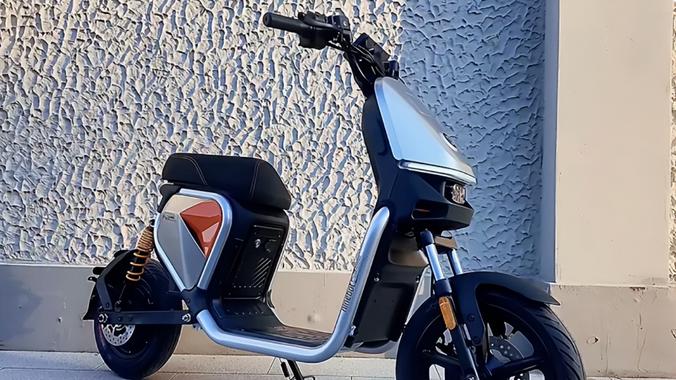 三款超百公里续航新国标电动车，谁才是日常代步最优选？