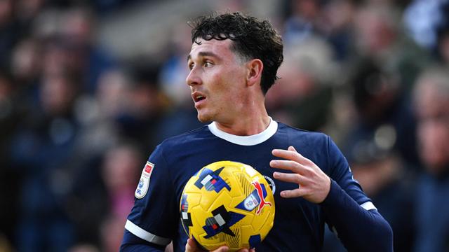 英冠：米尔沃尔状态尴尬，布里斯托城表现强势