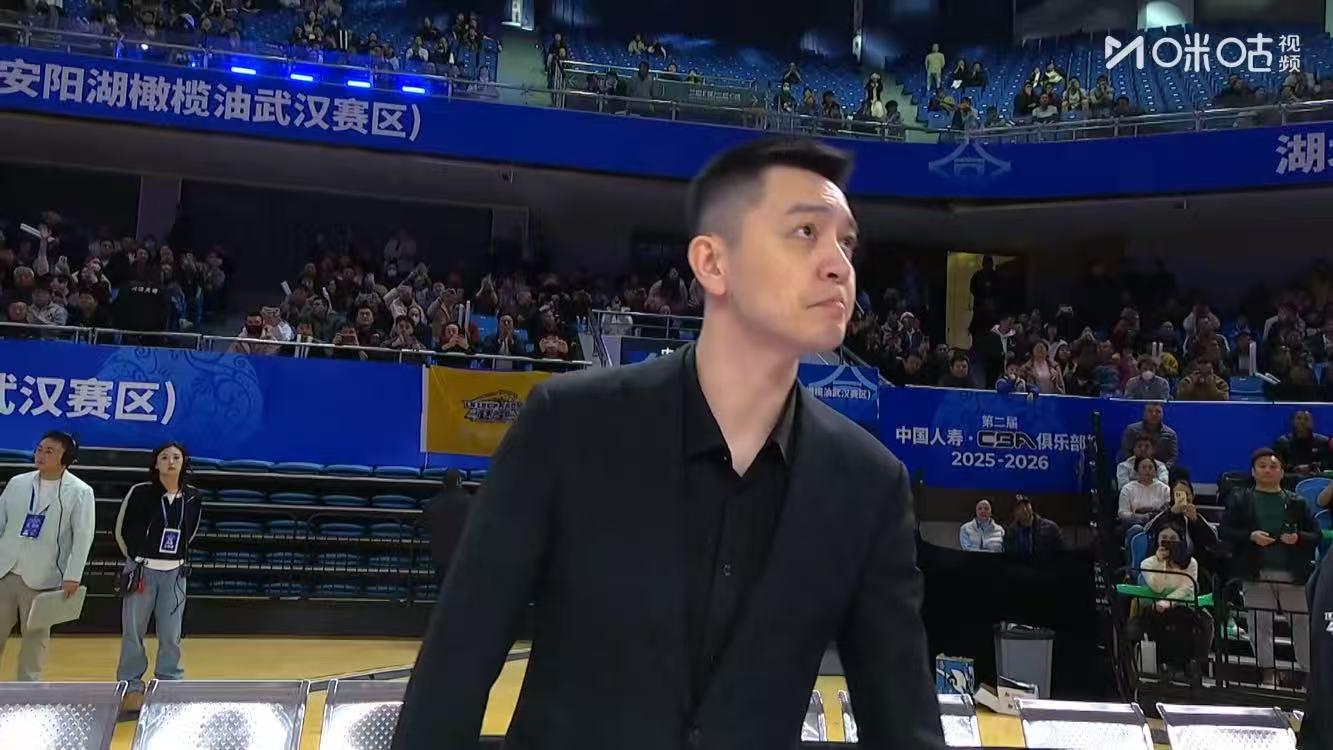 辽宁爆冷输江苏！赛后又传来5个坏消息 杨鸣场边怒斥张陈治锋