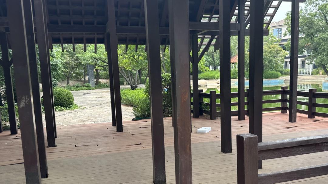 阳光城·君山墅的物业“双龙会”