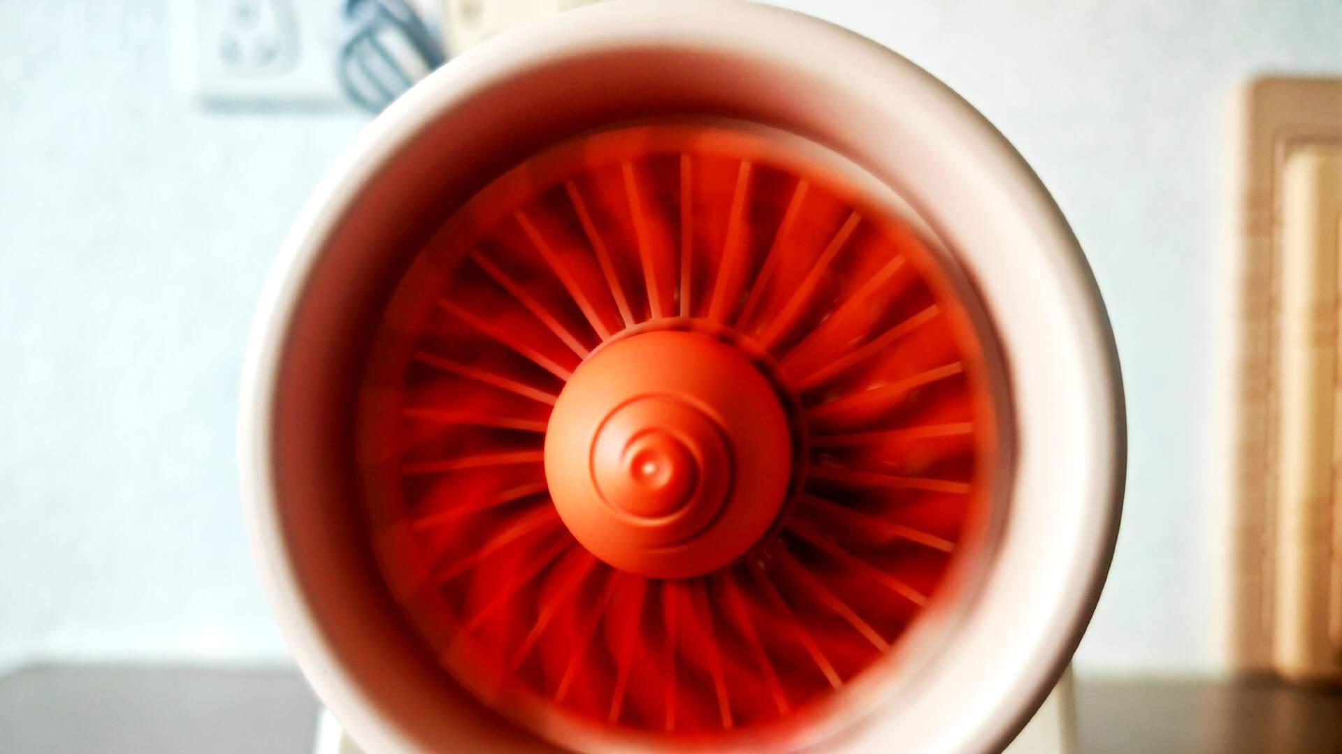 小空间取暖高效又省电，西圣桌面暖风机体验简评