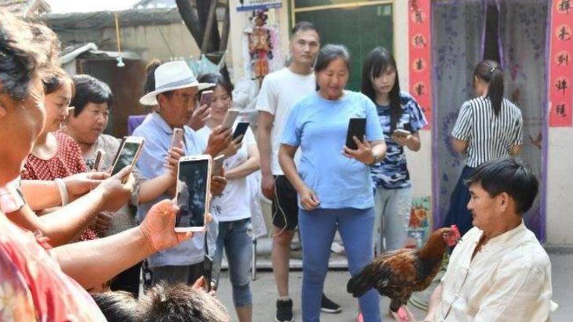 ​大衣哥朱之文：从草根歌王到网暴受害者，隐忍四年终亮剑！