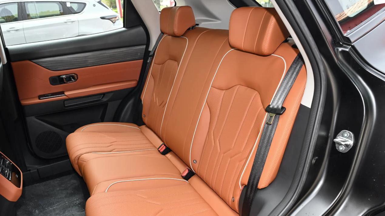 奇瑞发布8万SUV，黑武士造型，真的太飒！