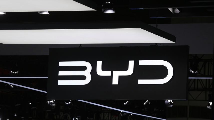 比亚迪 4 月智驾车型销量超 21 万，国内占比 71%，咋做到的？