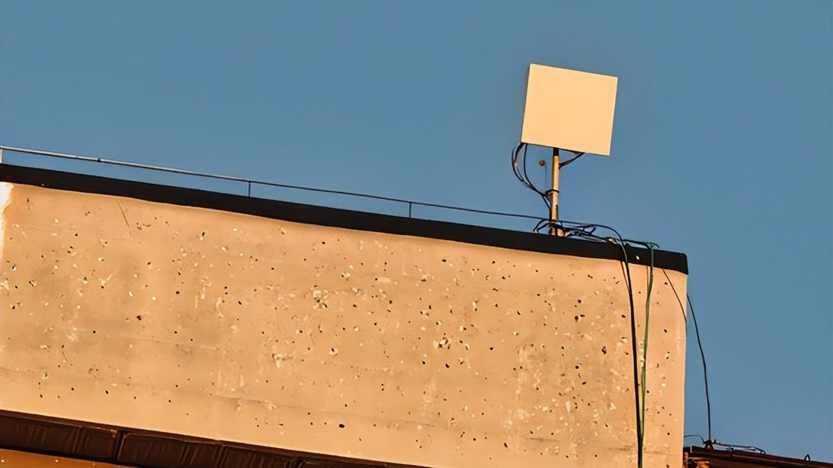 荣耀Magic7 RSR保时捷设计评测：它撑得起“万元旗舰”的名号吗？