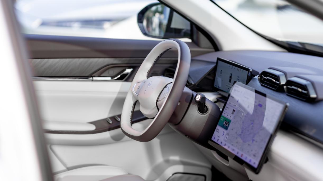 法系高颜值，高配置，全新SUV上市！大师级底盘，仅10万