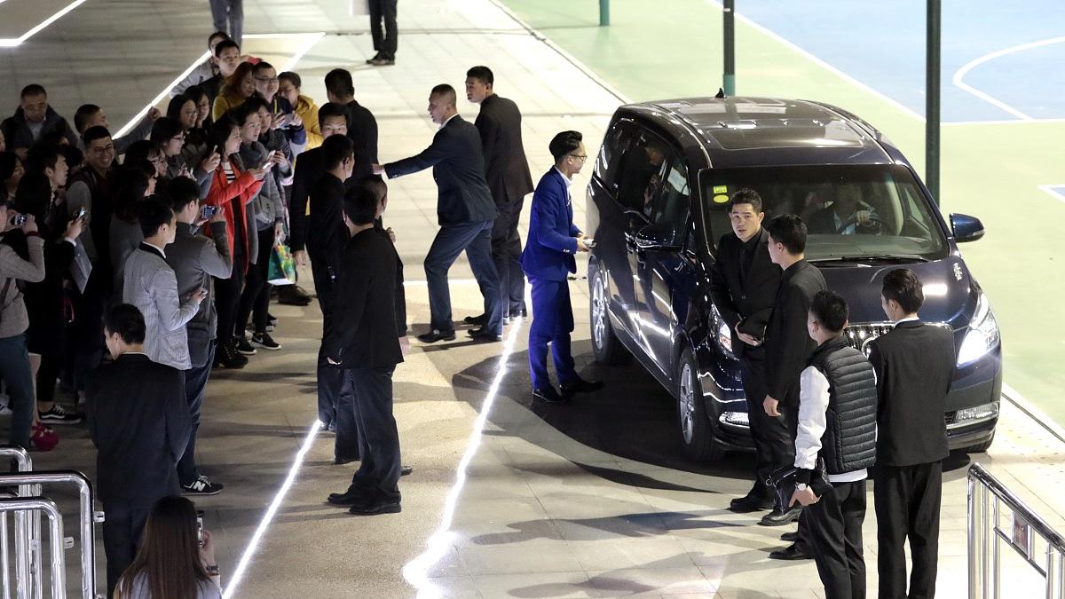 从程序员到千亿富豪：雷军的三次关键抉择