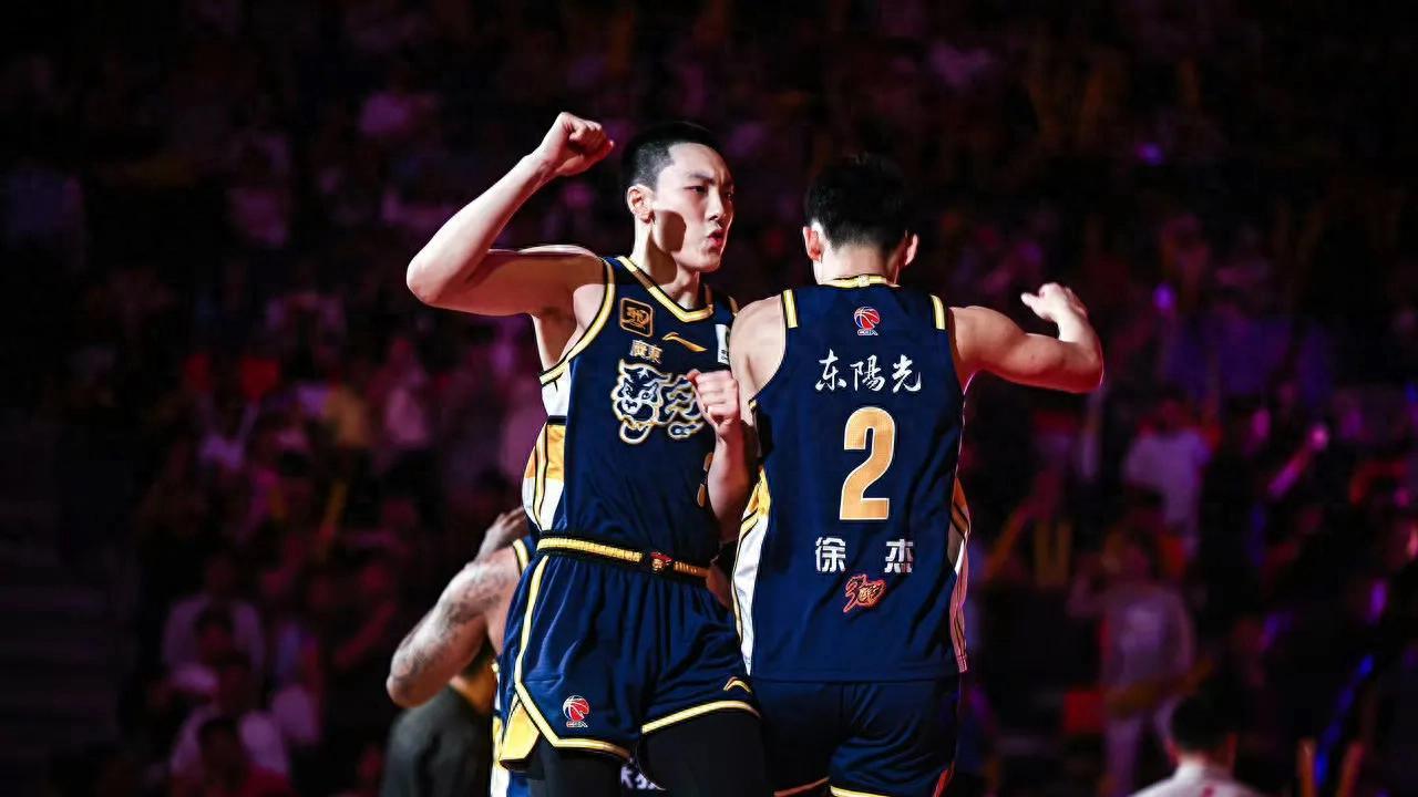 值得！曝徐杰新赛季担任广东男篮队长