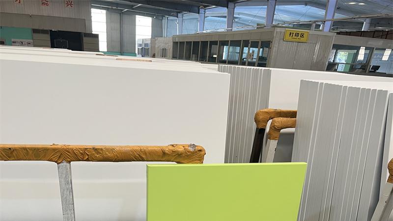 烤瓷钢板用在墙面装饰中的优势体现在哪些方面？