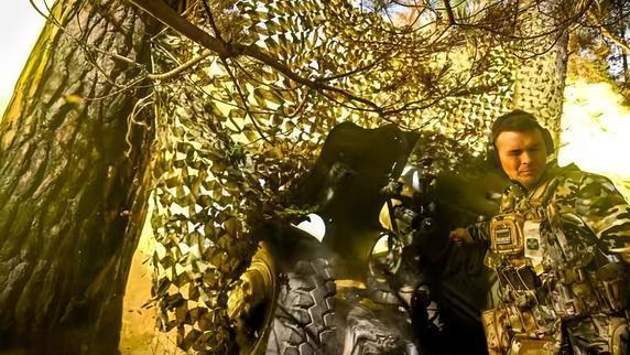 又被炸红了，导弹炸碎安东诺夫工厂：俄军8月血战等于打光5个英军
