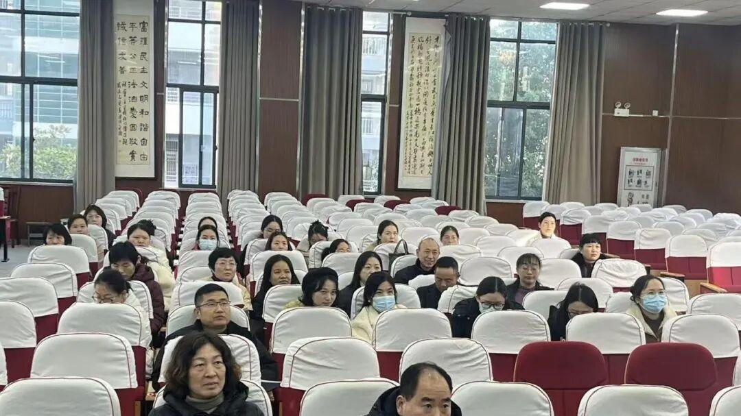 匠心筑梦 叙事育人——阜阳阜南县第十一小学举办教育叙事分享活动