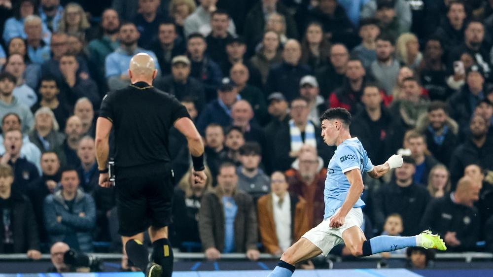 熟悉的蓝月，抽象的曼城！2连败后豪取5连胜，瓜迪奥拉整活也赢