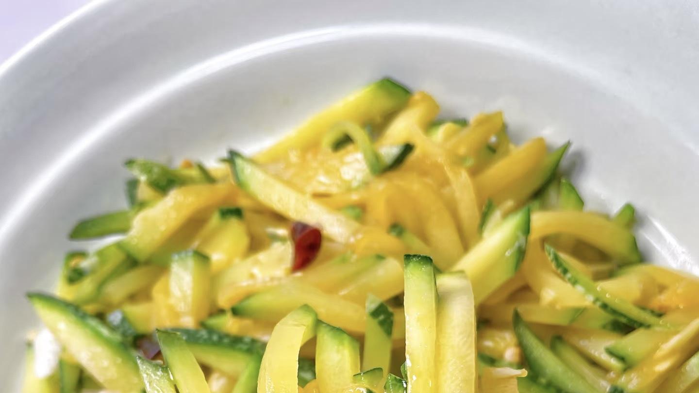 十分钟搞定清炒小南瓜，脆嫩清甜零失败！