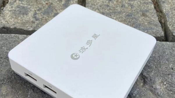 好用而且高清显示的网络电视机顶盒，受的许多人喜欢