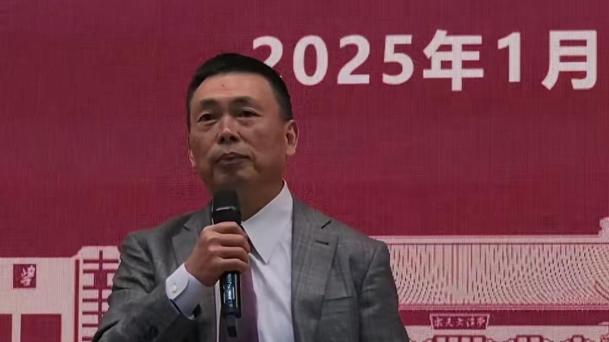 浙大校友段永平重返校园，书记和校长陪同，学长分享分享实录