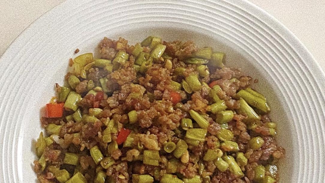 酸豆角肉沫：一勺勾魂的下饭神器