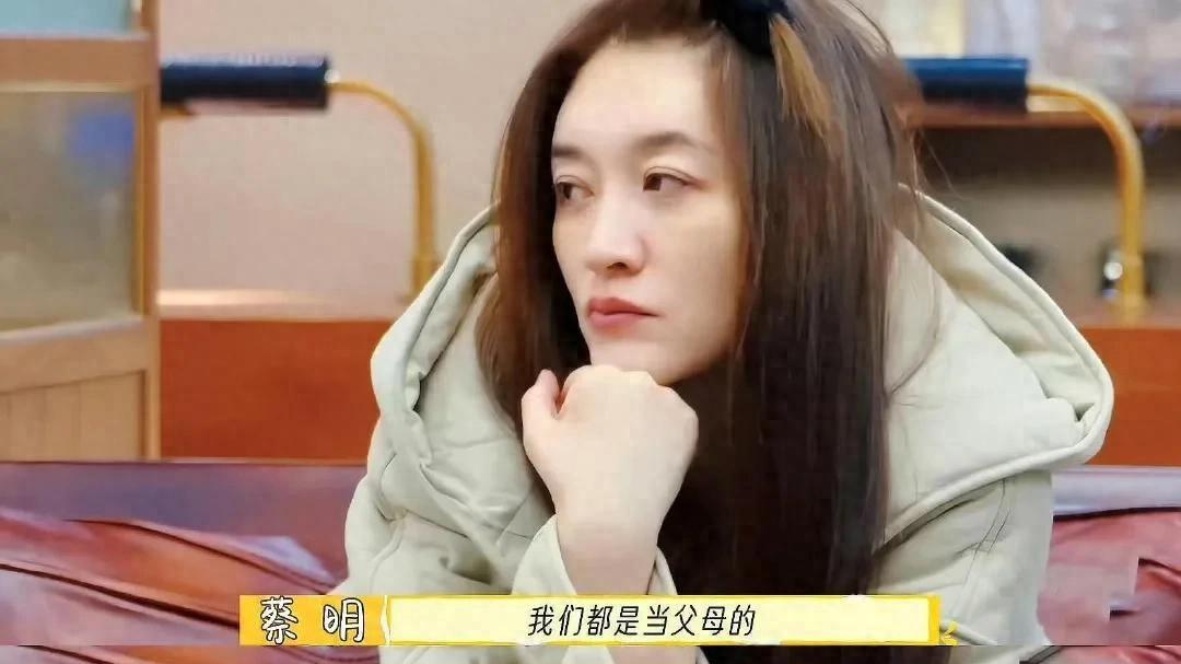 75岁刘晓庆，状态绝了！这谁顶得住？