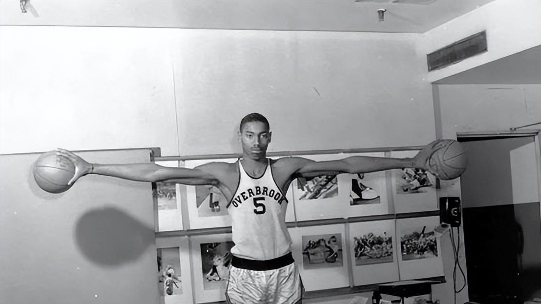 如果库里进入NBA历史前10，他会顶替掉谁的位置？