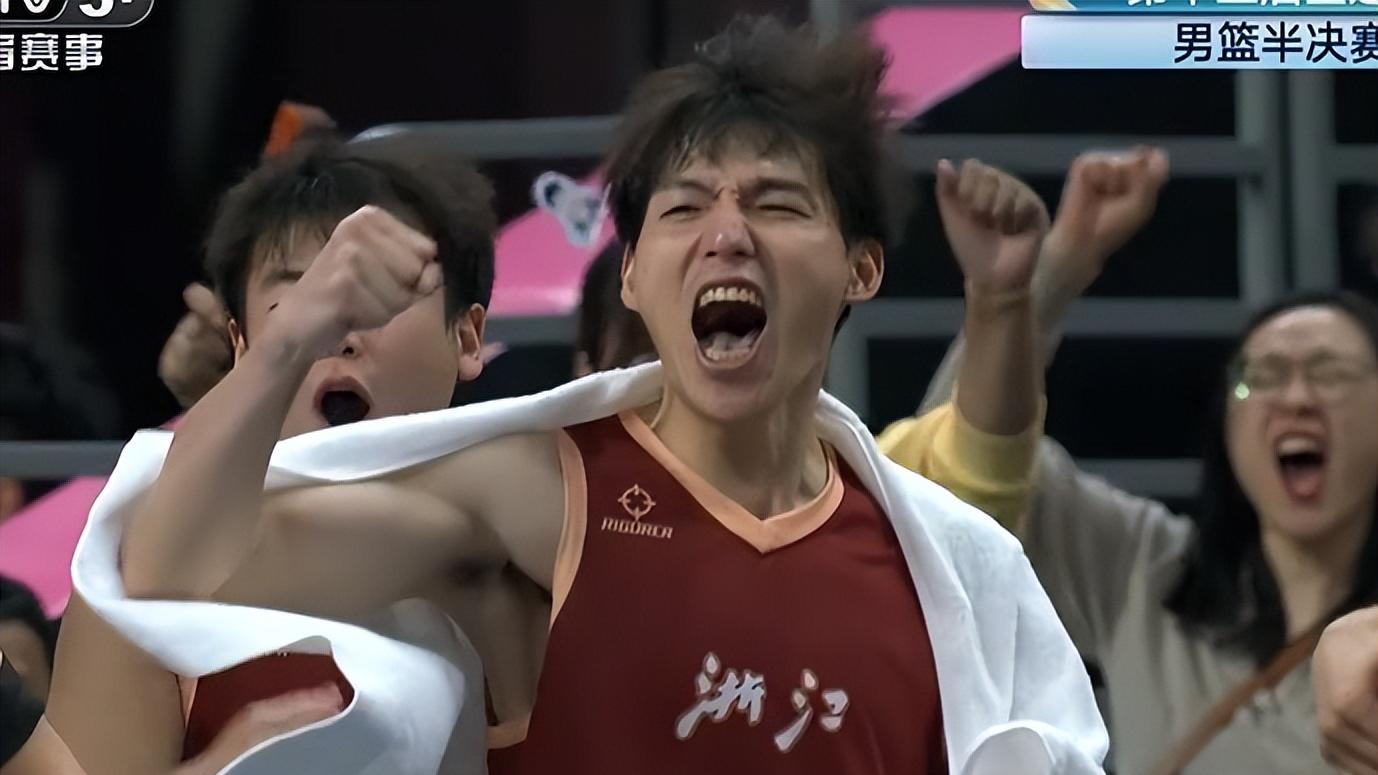 爆冷！四川不敌浙江，孙铭徽状态糟糕，周琦关键时刻掉链子