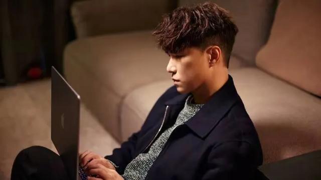 香港知名乐队成员TVB拍剧获认可，不介意演奸角，默认乐队不和