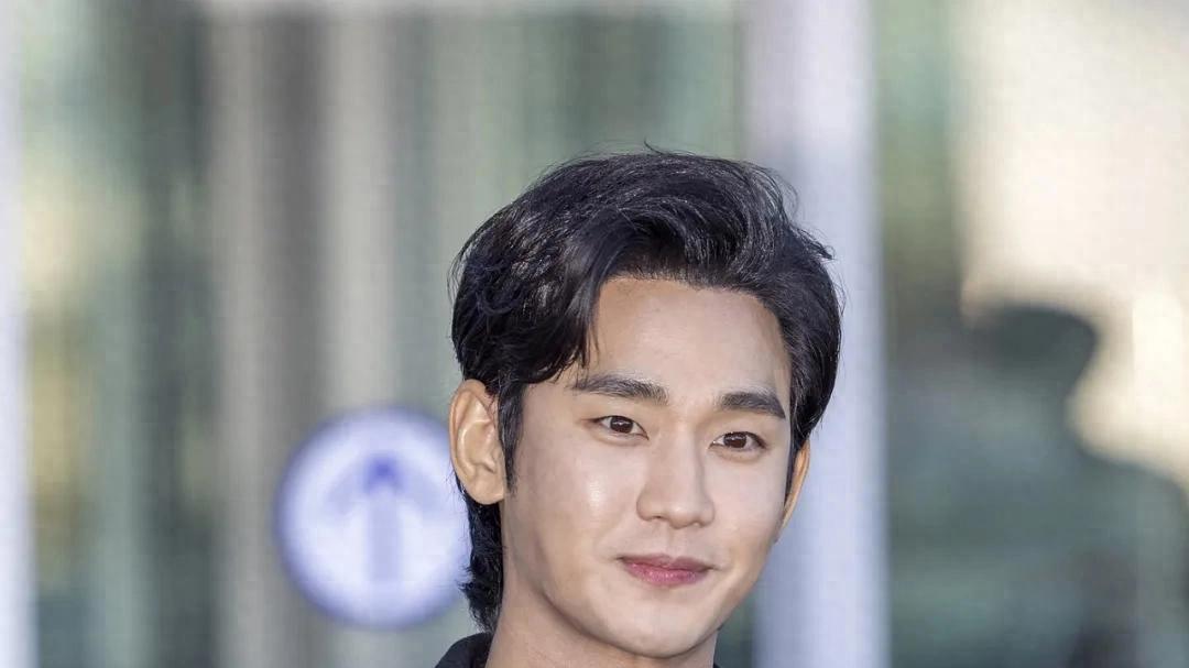 ​金秀贤将于明天下午紧急召开记者会：仅表达立场，不接受提问