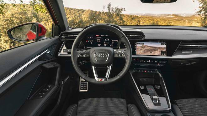 ?这才是真正的“价格屠夫”！从23.07万降到13万多，还是加长版大奥迪